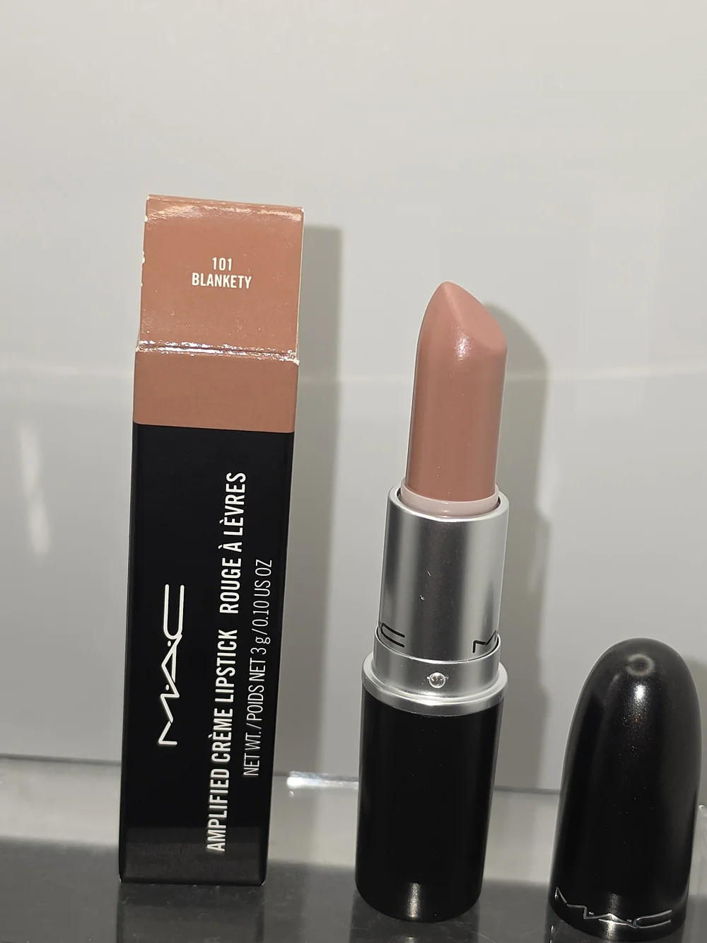 MAC Amplified Crème Lipstick- 